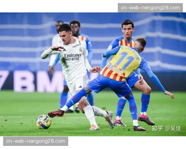 西甲联盟讨论下赛季起增加比赛日大名单人数至23人提案